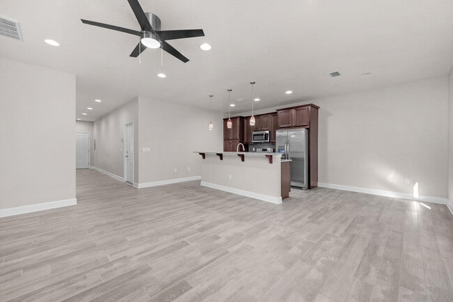 Building Photo - 3514 Mossy Oak Villas Cir