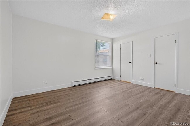 Building Photo - 2150 S Vaughn Way