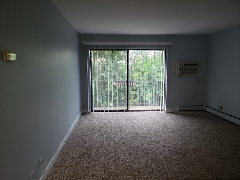 Building Photo - 865 Westmoreland Dr