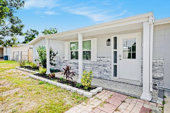 Building Photo - 4744 Guardian Ave