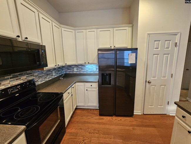 Building Photo - 430 Abbeydale Way