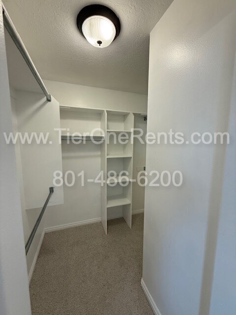 Building Photo - NO DEPOSIT option available for qualified ...