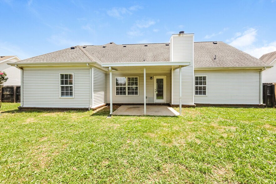 Building Photo - 1744 Potters Ct