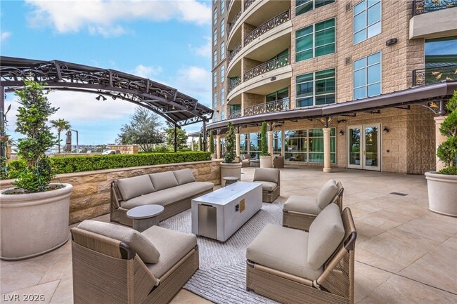 Building Photo - 9101 Alta Dr
