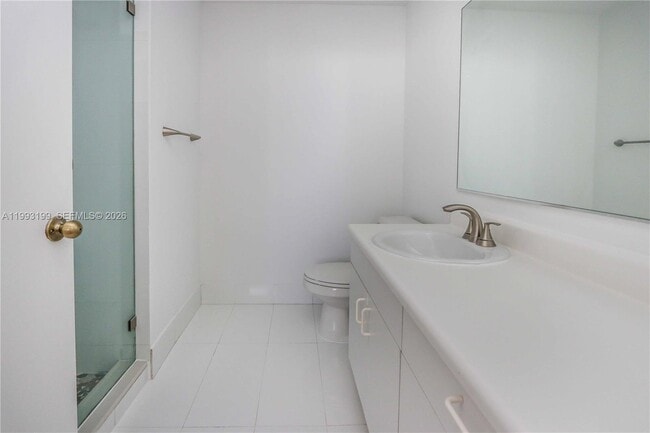 Building Photo - 1337 Presidio Dr