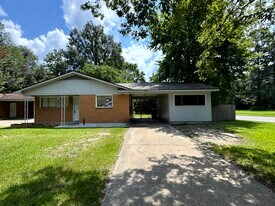 Building Photo - 8630 Corlett Dr