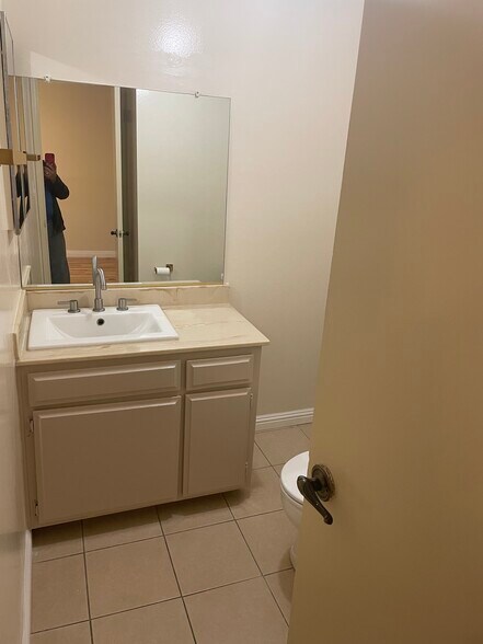 Building Photo - 524 N Maryland Ave