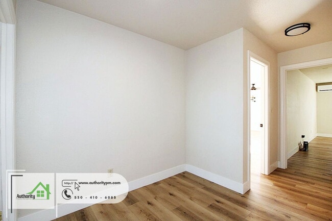 Building Photo - 19250 Hill St