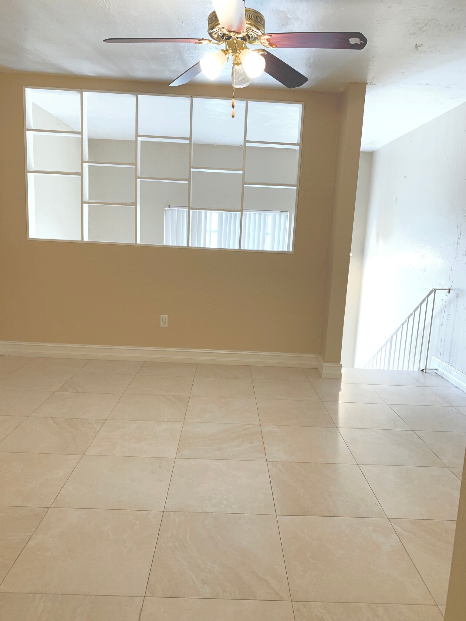 Master Bedroom - 10901 N Kendall Dr