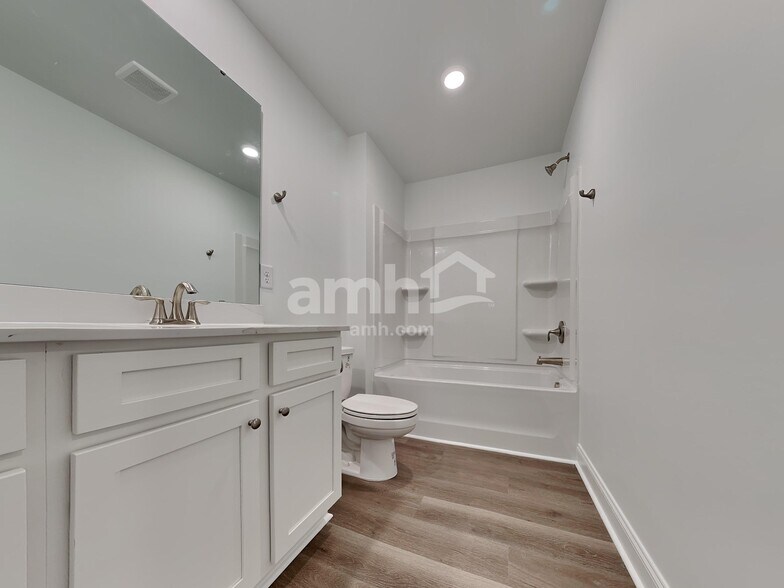 Building Photo - 106 Slice Dr