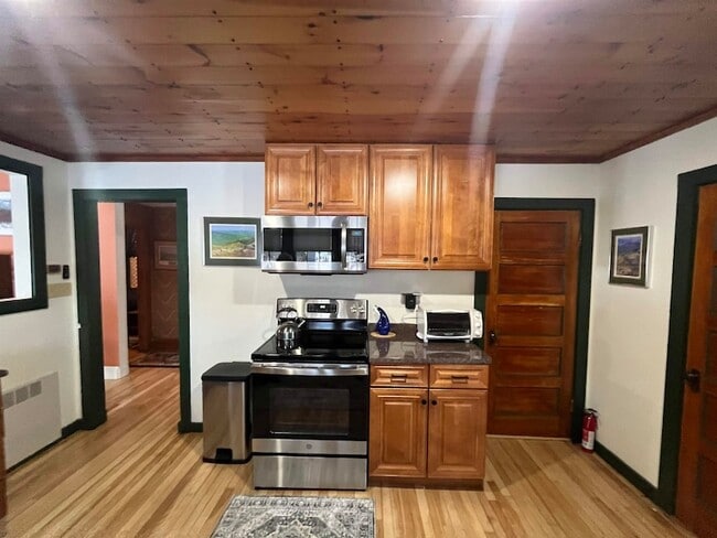 Building Photo - 1316 US-302