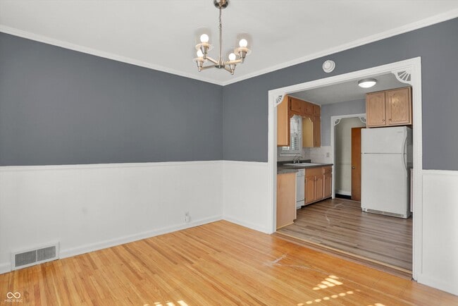 Building Photo - 1240 N Irvington Ave