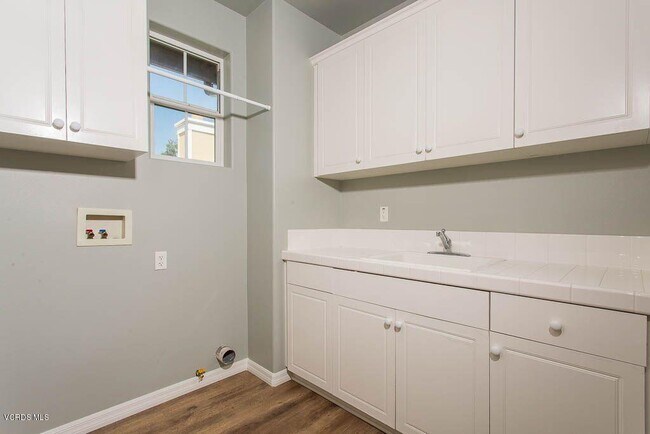 Building Photo - 30447 Caspian Ct