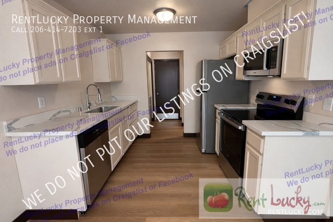 Building Photo - 104 167th St E