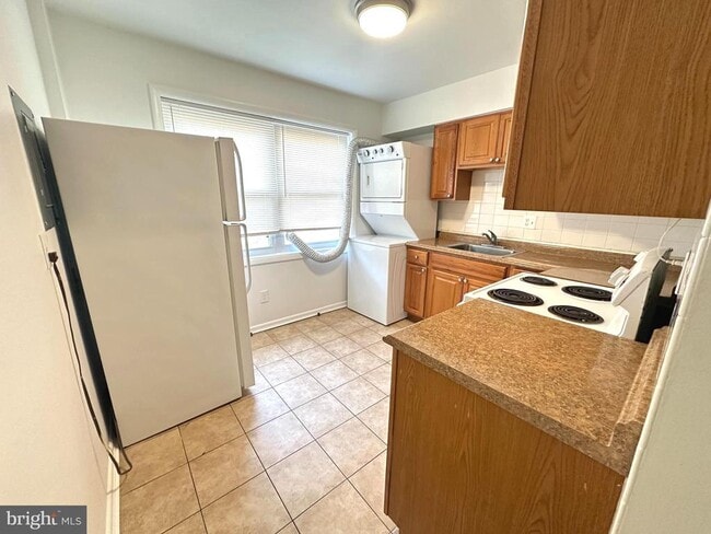 Building Photo - 4254 Buckman Rd