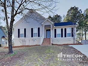 Building Photo - 205 Stockland Rd