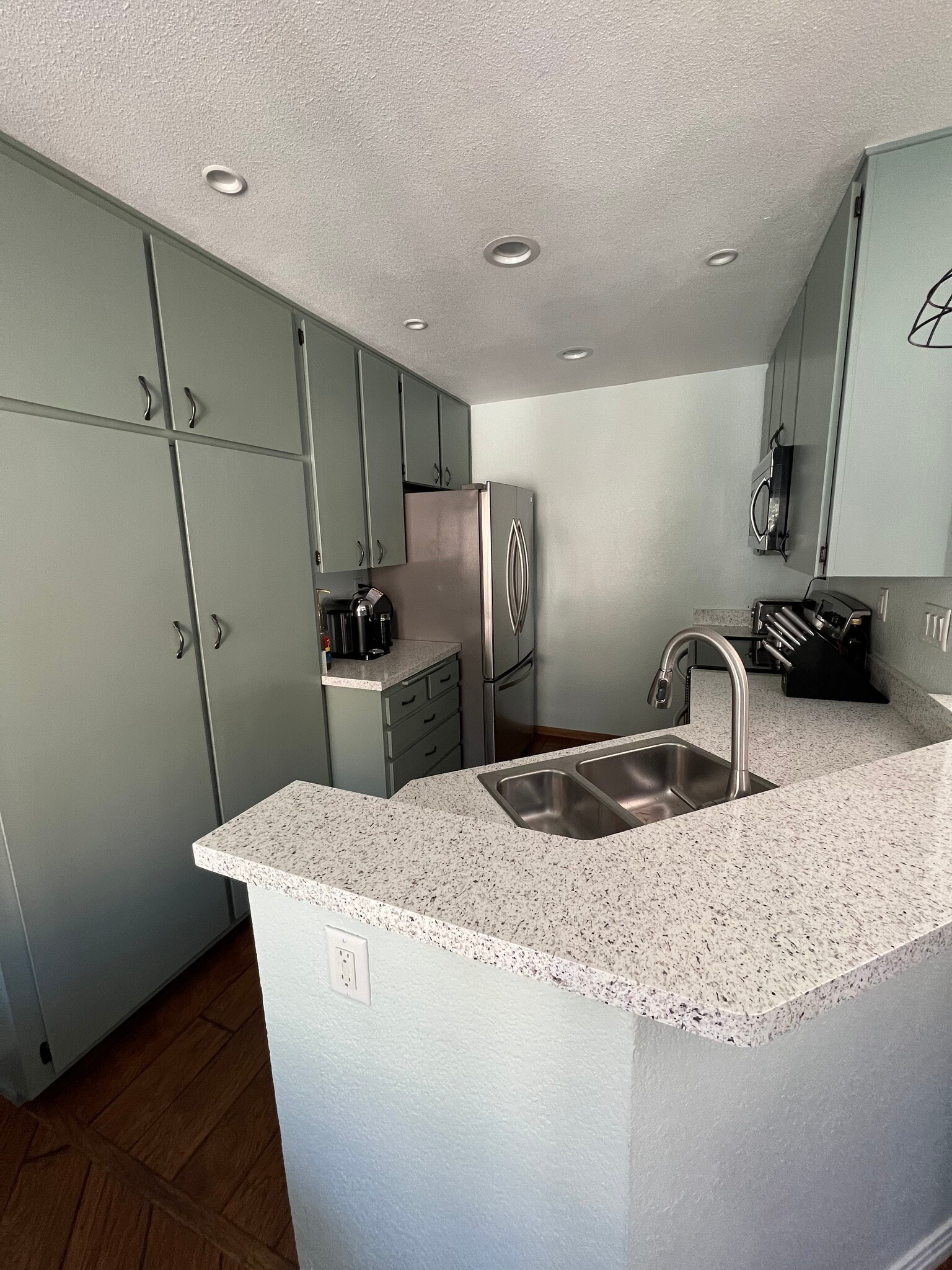 Kitchen - 9725 Mesa Springs Way