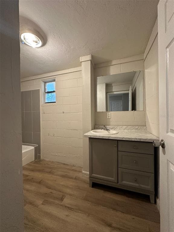 Building Photo - 657 NE Waldo Rd