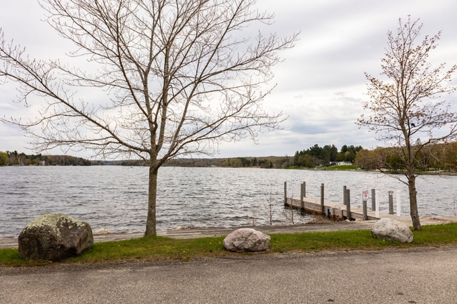 Primary Photo - 7634 Thomas St