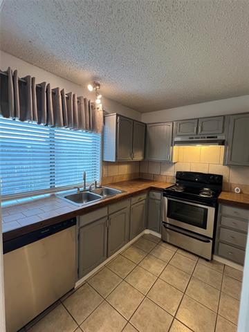 Building Photo - 5405 Duchess Ct