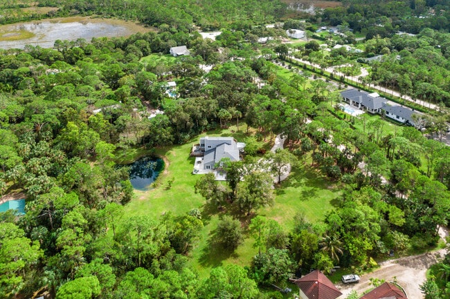 Building Photo - 12151 Old Indiantown Rd