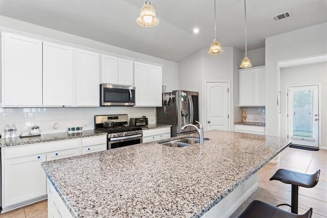 Building Photo - 8101 Pescara Cove
