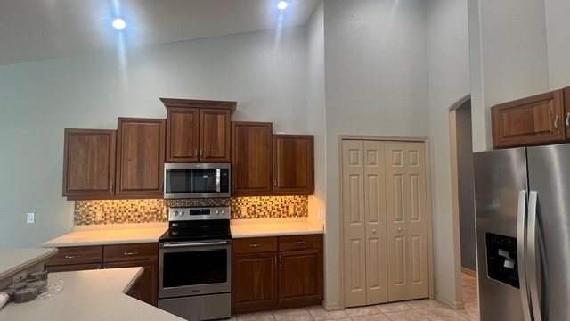 Building Photo - 5541 Eastwind Dr