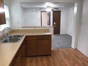 Building Photo - 112 Rockwood Ave