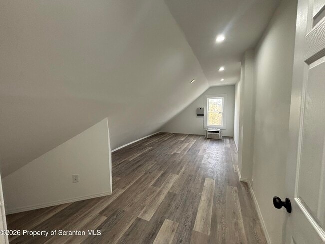 Building Photo - 1264 S 6th Ave