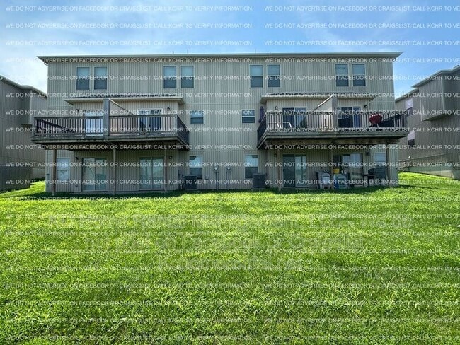 Building Photo - 10530 Kane Dr