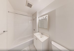 Building Photo - 126 Edgemere Rd