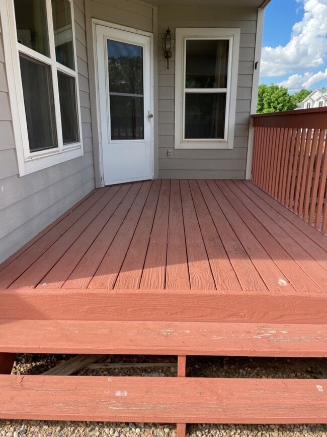 Building Photo - 4 Bed 2.5 Bath Home in Windsor - FREE Octo...