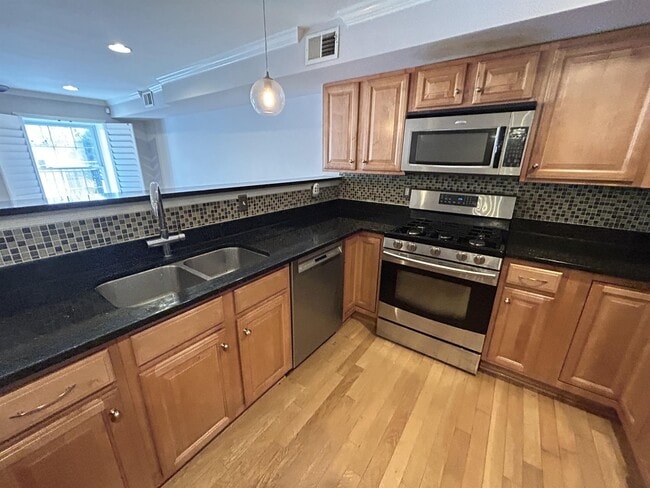 Building Photo - 2920 Sherman Ave NW