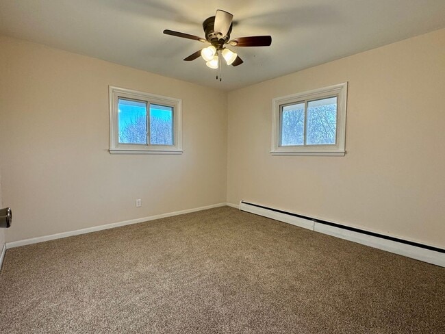 Building Photo - Charming 2-Bedroom Country Home with Garage Near Eau Claire