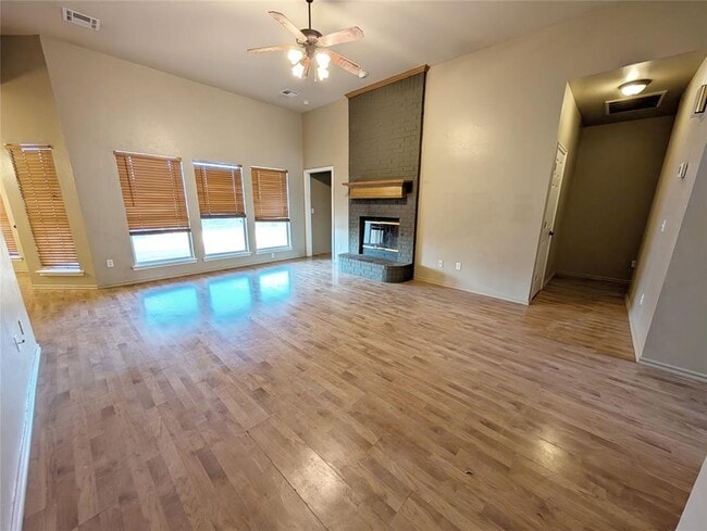 Building Photo - 4801 Deer Ridge Blvd