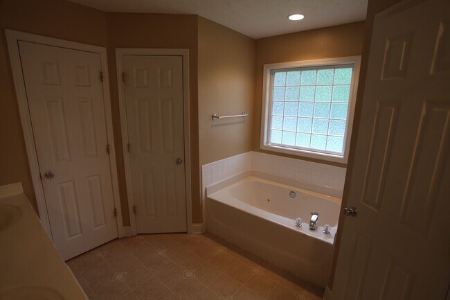 Building Photo - Available Soon in Camden Ridge!