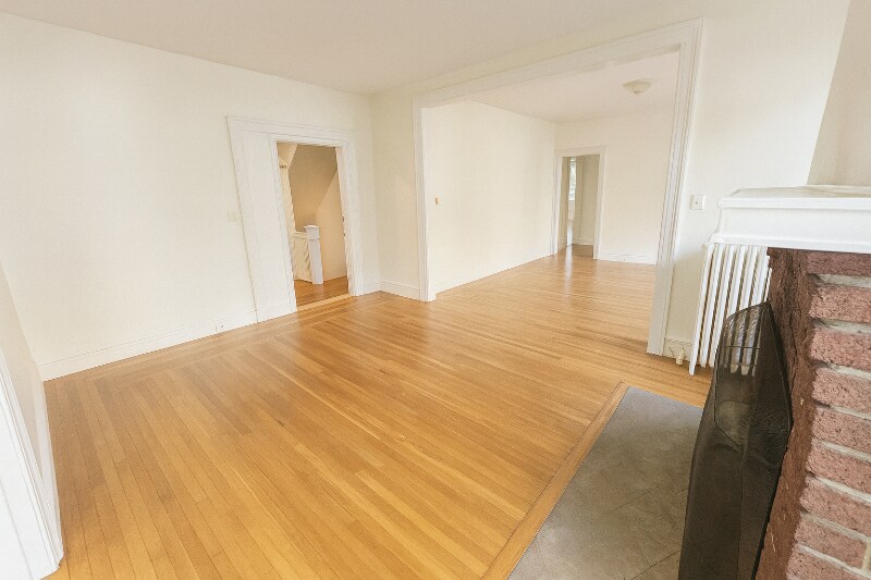 Building Photo - 10 Walden St