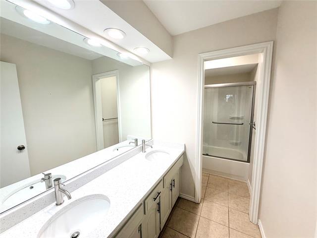 Building Photo - 1670 Clydesdale Dr