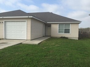 Building Photo - 13025 O'Connor Cove