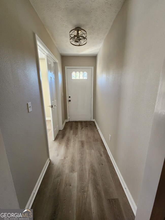 Building Photo - 419 Hannahatchee Ave