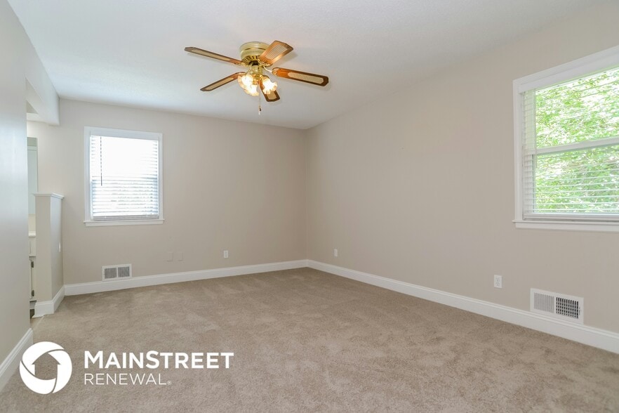 Building Photo - 13131 W 100th St