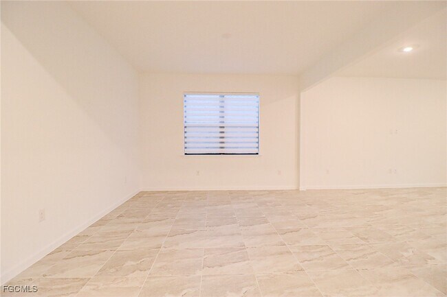 Building Photo - 3744 Passion Vine Dr