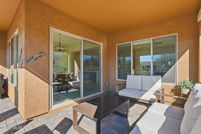 Building Photo - 61295 E Flint Dr