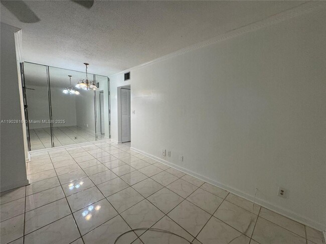 Building Photo - 1300 N 17th Ave