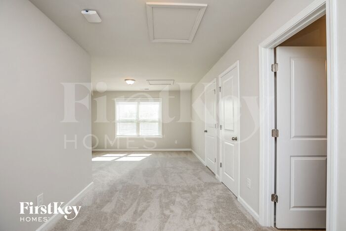 Building Photo - 3100 Baylor Cir