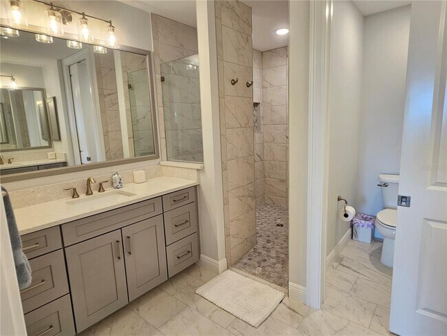 Building Photo - 503 S Tamiami Trl