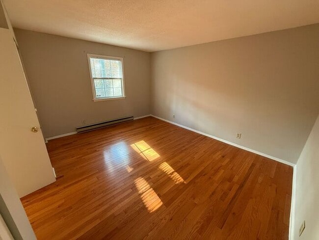 Building Photo - Duke View Apartments