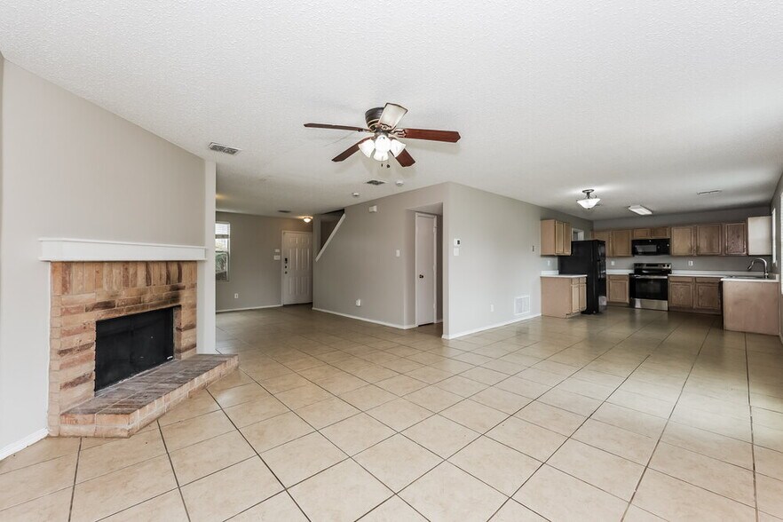 Building Photo - 521 Merton Ct