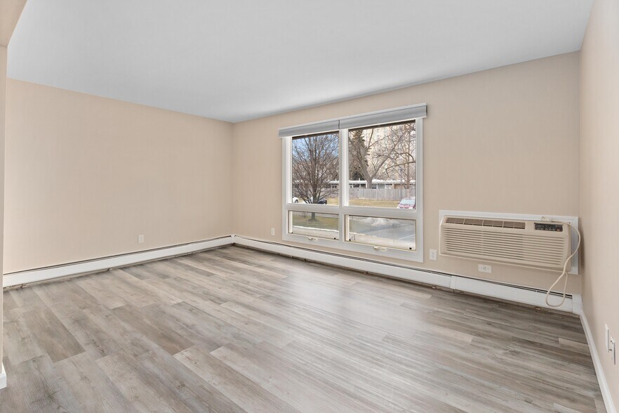 Building Photo - 1545 Cherboneau Pl