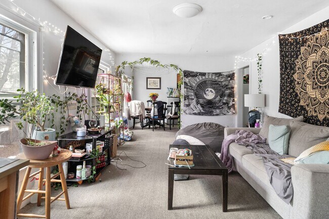 Building Photo - 5 Arthur St